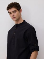 Koszula regular z lnem - czarny. Czarne koszule męskie Reserved, l, bez wzorów, z bawełny, bez kołnierzyka, bez ramiączek. Za 119.99 zł.