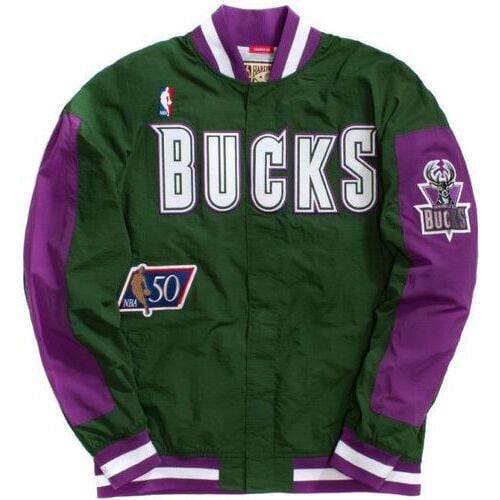Kurtka Milwaukee Bucks nba authentic 1996/97. Fioletowe kurtki męskie Mitchell & Ness, bez wzorów, sportowe, bez ramiączek, bez kaptura. Za 597.00 zł.