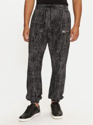 Karl Lagerfeld Jeans Spodnie dresowe 246D1005 Czarny Regular Fit. Czarne spodnie dresowe męskie Karl Lagerfeld Jeans, bez wzorów, z bawełny. Za 339.99 zł.
