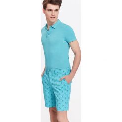 T-SHIRT MĘSKI POLO Z GŁADKIEJ DZIANINY. Koszulki polo męskie marki TOP SECRET. W wyprzedaży za 24.99 zł.
