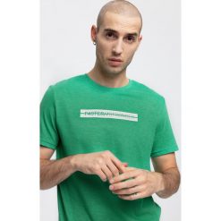 T-shirt męskiI TSM256 - zielony melanż. T-shirty męskie marki 4f. W wyprzedaży za 29.99 zł.