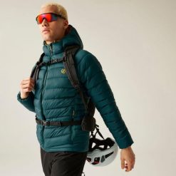 Kurtka turystyczna męska Mountain Series. Niebieskie kurtki narciarskie i snowboardowe męskie Dare 2B, na zimę, m, bez wzorów, bez kaptura, narciarskie. W wyprzedaży za 440.45 zł.