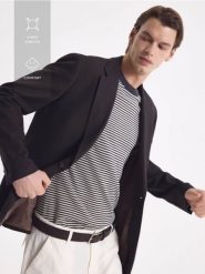 Marynarka slim fit z domieszką lnu - ciemnobrązowy. Brązowe marynarki męskie Reserved, bez wzorów, z tkaniny. Za 379.99 zł.