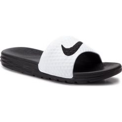 Klapki NIKE - Benassi Solarsoft 705474 100 White/Black. Klapki i japonki męskie Nike. Za 139.00 zł.