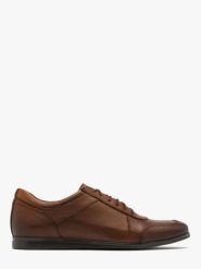 Ciemnobrązowe półbuty męskie. Brązowe eleganckie półbuty męskie Ryłko, ze skóry, bez obcasa, bez zapięcia. W wyprzedaży za 279.99 zł.