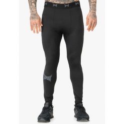 Legginsy Tapout Functional. Czarne bielizna termoaktywna męska TAPOUT, m, bez wzorów, bez ramiączek, na fitness i siłownię. Za 215.50 zł.
