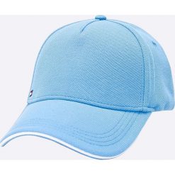 Tommy Hilfiger - Czapka. Niebieskie czapki męskie Tommy Hilfiger, z bawełny. W wyprzedaży za 159.90 zł.
