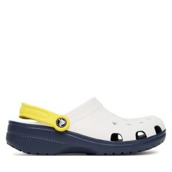 Klapki Crocs. Białe klapki i japonki męskie Crocs, bez wzorów. Za 189.99 zł.