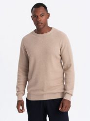 Męski melanżowy sweter ze strukturalnej dzianiny – piaskowy V3 - Rozmiar: S. Swetry męskie Ombre Clothing, bez wzorów, z bawełny, bez kołnierzyka, bez ramiączek. W wyprzedaży za 89.99 zł.