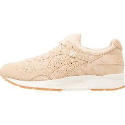 Asics Tiger GELLYTE V Sneakersy niskie marzipan. Brązowe buty sportowe na co dzień męskie Asics Tiger, z materiału. W wyprzedaży za 384.30 zł.