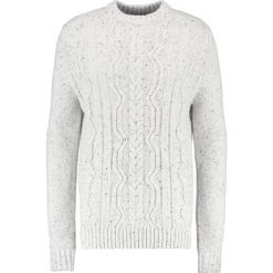 Samsøe & Samsøe DOUG Sweter clear cream. Białe swetry męskie Samsøe & Samsøe, z materiału. W wyprzedaży za 363.30 zł.