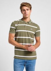MESKA KOSZULKA LEE PIQUE POLO MERCANTILE GREEN STRIPE 112363858. Zielone koszulki polo męskie Lee, l, bez wzorów, bez kołnierzyka, bez ramiączek. Za 79.99 zł.