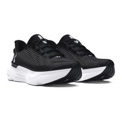 Buty do biegania męskie Under Armour Infinite Pro. Czarne buty do biegania męskie Under Armour, bez wzorów, bez zapięcia, do biegania. W wyprzedaży za 454.90 zł.