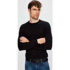 Wrangler - Sweter. Czarne swetry męskie Wrangler, z bawełny, z okrągłym kołnierzem, z krótkim rękawem. Za 199.90 zł.