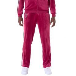 Dresy welurowe New York Yankees Track. Czerwone spodnie dresowe męskie New Era, bez wzorów, z dresówki, długie. W wyprzedaży za 265.00 zł.