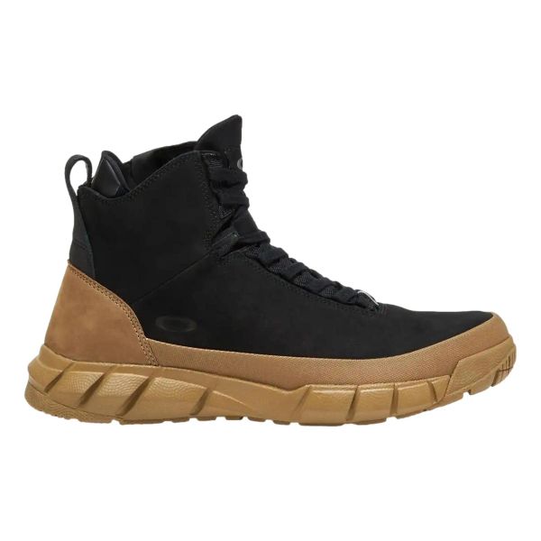 Buty Miejskie Turystyczne Męskie Oakley Coyote Mid Zip Boot. Czarne buty trekkingowe męskie Oakley, bez wzorów, bez zapięcia, trekkingowe. Za 796.99 zł.