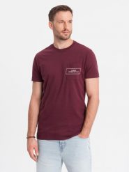 Męski t-shirt bawełniany z nadrukiem na kieszonce Ombre Streetstyle – bordowy V3. Czerwone t-shirty męskie Ombre Clothing, m, bez wzorów, z bawełny, bez kołnierzyka, bez ramiączek. W wyprzedaży za 24.99 zł.