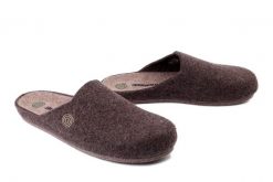 DR. BRINKMANN 220075-02 braun, klapki męskie. Brązowe klapki i japonki męskie Dr. Brinkmann, bez wzorów. Za 186.92 zł.