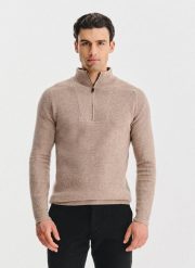 PAKO LORENTE - Beżowy sweter z rozpinaną stójką. Brązowe swetry męskie Pako Lorente, bez wzorów, z poliamidu, bez kołnierzyka, bez ramiączek. Za 399.99 zł.