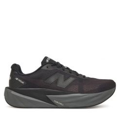 Buty do biegania New Balance. Czarne buty do biegania męskie New Balance, bez wzorów, bez zapięcia, do biegania. Za 749.99 zł.