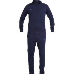 Nike Performance DRY SUIT Dres dark blue. Niebieskie komplety dresowe męskie Nike Performance, z dresówki, sportowe. Za 399.00 zł.