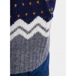 Sweter męski Fjallraven Ovik Knit Sweater. Niebieskie swetry męskie Fjällräven, bez wzorów, sportowe, bez kołnierzyka, bez ramiączek. Za 860.10 zł.