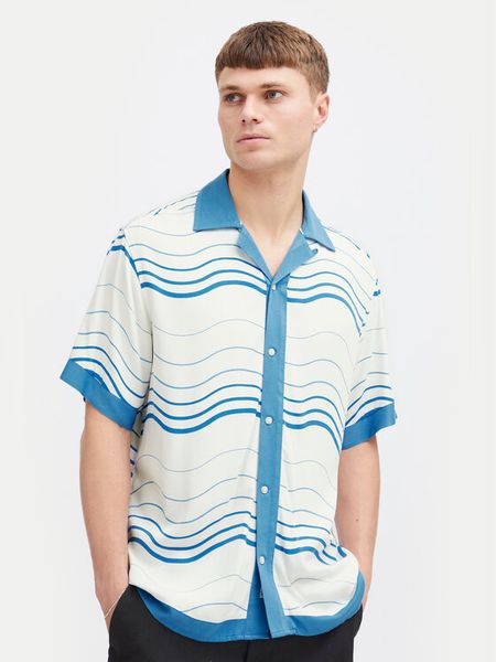 Solid Koszula Ibbs 21108204 Niebieski Relaxed Fit. Niebieskie koszule męskie !SOLID, m, bez wzorów, z wiskozy, bez kołnierzyka, bez ramiączek. Za 119.99 zł.