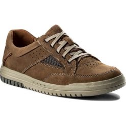 Półbuty CLARKS - Unrhombus Go 261279617 Tan Nubuck. Codzienne półbuty męskie marki Clarks. W wyprzedaży za 299.00 zł.