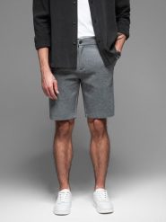 Krótkie spodenki męskie SLIM FIT ze strukturalnej melanżowej dzianiny czarne V2 OM-SRCS-0166 M. Czarne szorty sportowe męskie Ombre, bez wzorów, z dzianiny, sportowe. Za 166.41 zł.