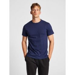 Koszulka Hummel Red Heavy. Niebieskie t-shirty sportowe męskie HUMMEL, m, bez wzorów, sportowe, bez ramiączek. W wyprzedaży za 65.15 zł.