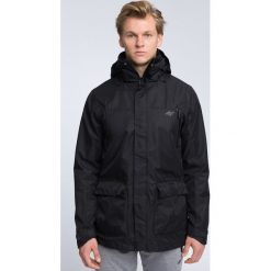 Kurtka miejska męska KUM008 - głęboka czerń. Kurtki męskie marki 4f. W wyprzedaży za 349.99 zł.