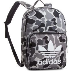 Plecak adidas - Bp Classic Camo DH1014 Multco. Szare plecaki męskie ADIDAS, z materiału. W wyprzedaży za 129.00 zł.