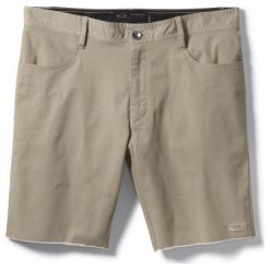 Oakley Spodenki Slats Short New Khaki 30. Szorty sportowe męskie marki 4f. W wyprzedaży za 109.00 zł.