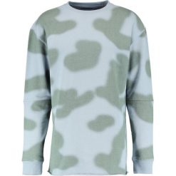 Maharishi CAMO OVERSIZED CREW Bluza skyline ghost. Bluzy nierozpinane męskie marki Maharishi. W wyprzedaży za 1,039.20 zł.