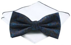 Męska Mucha (Poszetka w Zestawie) - Chattier - Granatowe Kwiaty, Brązowe Tło. Niebieskie krawaty i muchy męskie Chattier, bez wzorów, eleganckie. Za 59.00 zł.