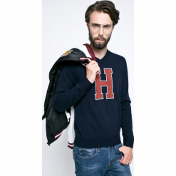 Tommy Hilfiger - Sweter Matthew. Czarne swetry męskie Tommy Hilfiger, z dzianiny, z okrągłym kołnierzem, z krótkim rękawem. W wyprzedaży za 359.90 zł.