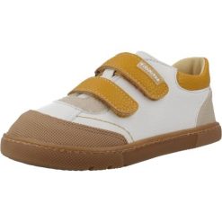 Buty TITANITOS CRB540 Biały. Białe buty trekkingowe męskie TITANITOS, bez wzorów, z syntetyku, bez zapięcia, trekkingowe. Za 265.47 zł.