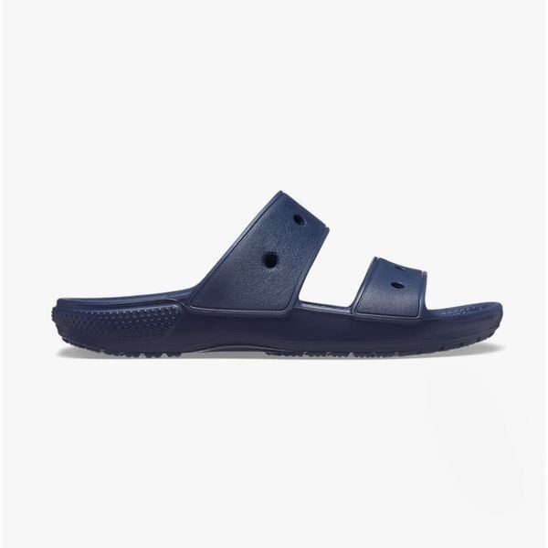 Klapki plażowe męskie Crocs Classic Sandal. Niebieskie klapki i japonki męskie Crocs, bez wzorów. W wyprzedaży za 117.55 zł.