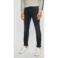 Pepe Jeans - Jeansy. Szare jeansy męskie Pepe Jeans, z aplikacjami, z bawełny. Za 399.90 zł.