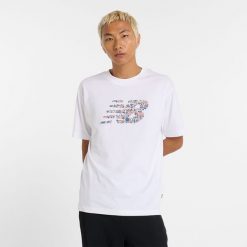 Koszulka męska New Balance MT51920WT – biała. Białe t-shirty sportowe męskie New Balance, m, bez wzorów, z dresówki, klasyczne, bez ramiączek. Za 129.99 zł.