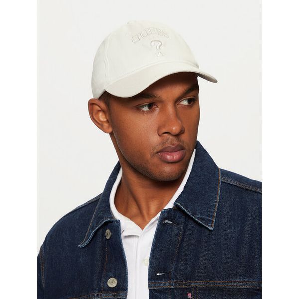 Czapka z daszkiem Guess. Białe czapki męskie Guess, z aplikacjami. Za 109.99 zł.