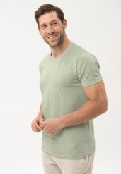 Bawełniana koszulka T-BASIC. Zielone t-shirty męskie Volcano, l, bez wzorów, z bawełny, bez kołnierzyka, bez ramiączek. Za 54.99 zł.