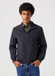 WRANGLER HARRINGTON JACKET MĘSKA KURTKA PRZEJŚCIOWA BLACK 112351228 W481011936. Czarne kurtki męskie Wrangler, m, bez wzorów, bez ramiączek, bez kaptura. Za 279.99 zł.