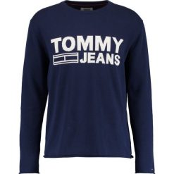 Tommy Jeans SOLID LOGO Sweter black iris. Kardigany męskie marki Tommy Jeans. W wyprzedaży za 359.20 zł.