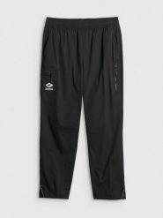4F Spodnie casual joggery męskie - czarne XL. Czarne spodnie na co dzień męskie 4f, bez wzorów, z tkaniny, casualowe. Za 249.99 zł.