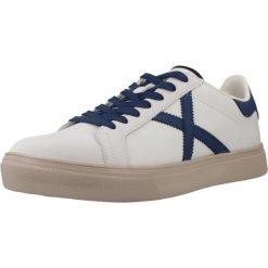 Buty MUNICH RETE 111 Biały. Białe buty trekkingowe męskie Munich, bez wzorów, ze skóry, bez zapięcia, trekkingowe. Za 414.99 zł.