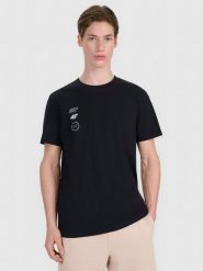 4F T-shirt regular z nadrukiem męski - czarny S. Czarne t-shirty sportowe męskie 4f, m, bez wzorów, z bawełny, klasyczne, bez ramiączek. Za 59.99 zł.