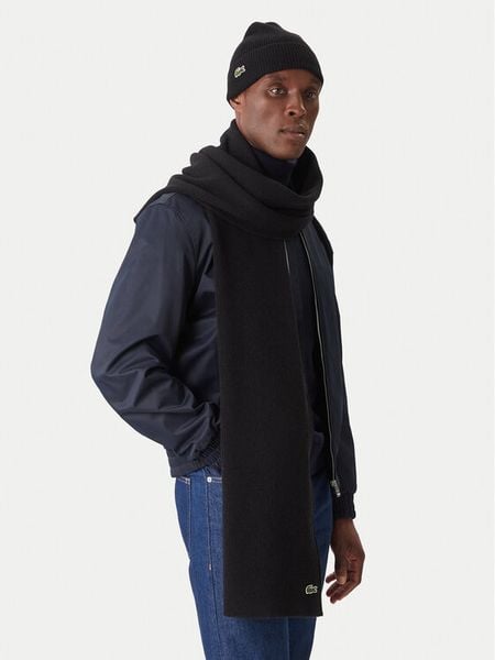 Lacoste Zestaw Szalik i Czapka RB5385 Czarny. Czarne czapki męskie Lacoste, bez wzorów, z wełny. Za 529.99 zł.
