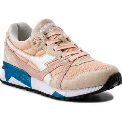 Sneakersy DIADORA - N9000 III 501.171853 01 C7376 Bique/Bleached Sand/Vivi. Brązowe buty sportowe na co dzień męskie Diadora, z materiału. W wyprzedaży za 329.00 zł.