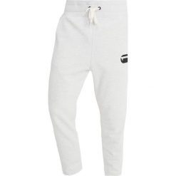GStar CORE STRIPE CROPPED 3D TAPERED SW PANT Spodnie treningowe white heather. Długie spodnie sportowe męskie marki G-Star. Za 469.00 zł.
